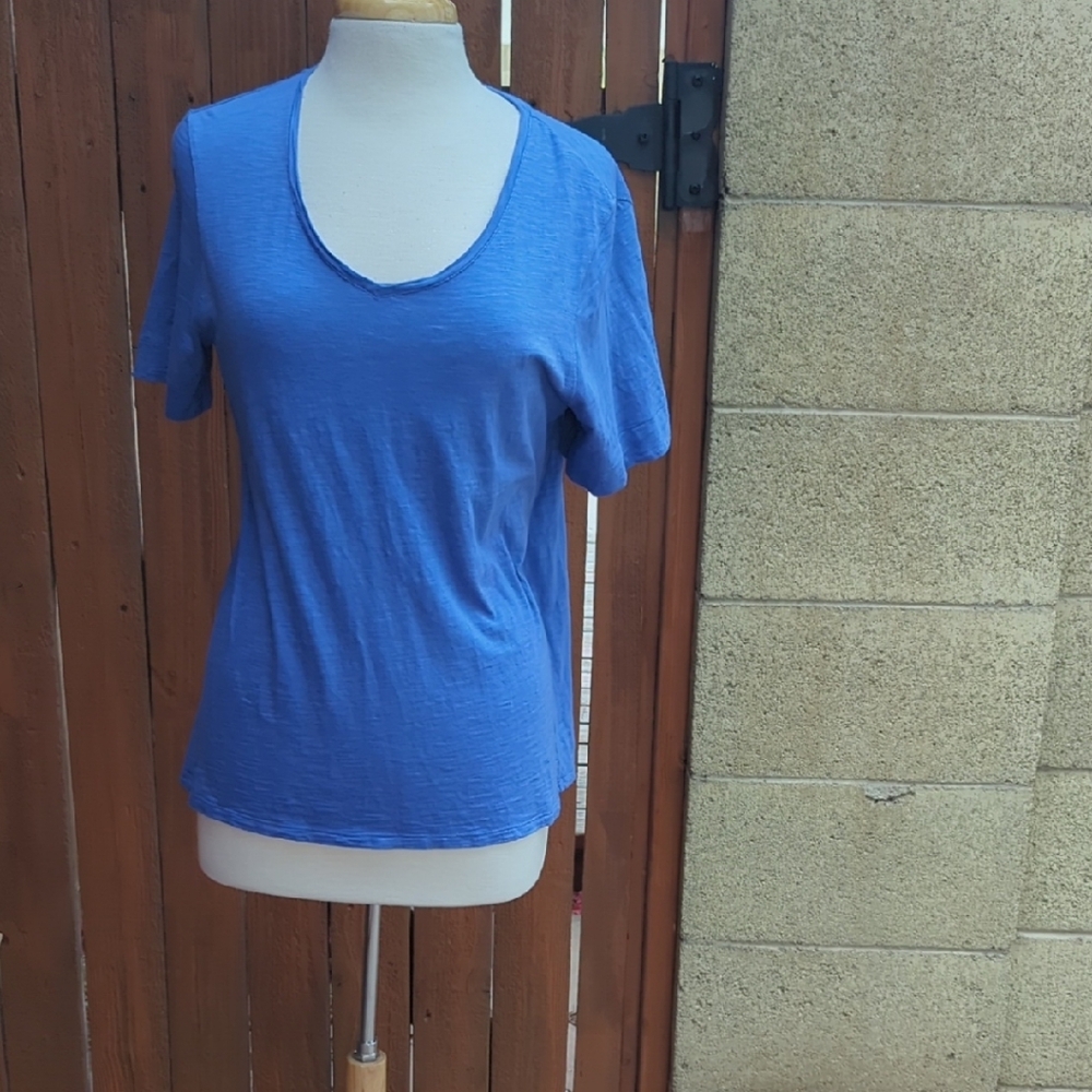 Chico's Blue Scoop Neck Short Sleeve Tee